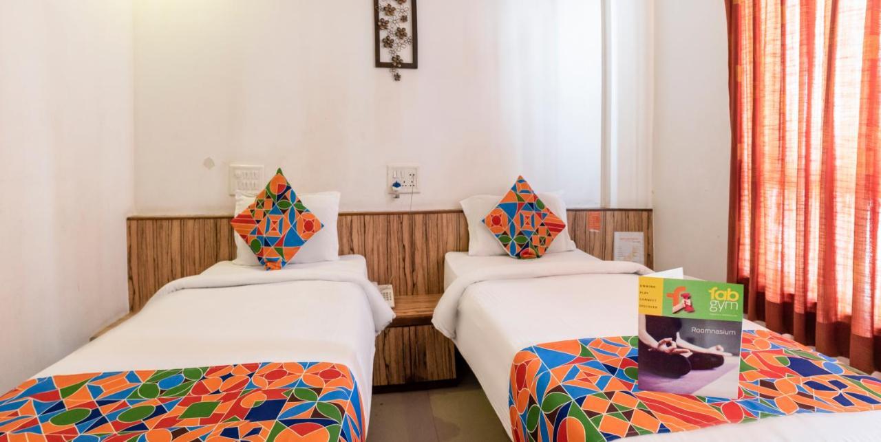 Oyo 24197 Saptaruchi Hotel Pimpri-Chinchwad Exterior photo